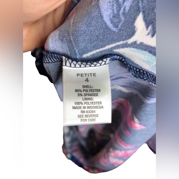 NEW Roz & Ali MultiColor Floral High Neck Sleeveless Maxi Dress Size 4 Petite - Picture 7 of 7